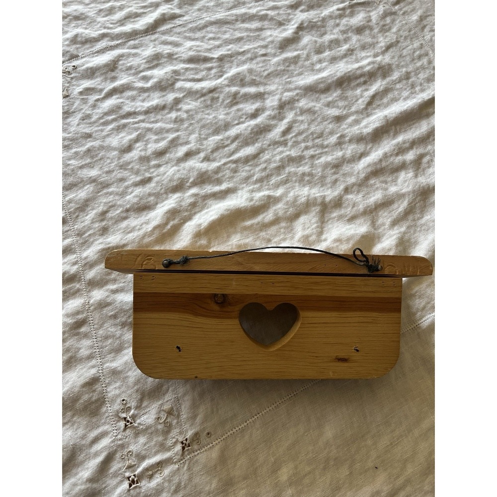 Heart Cut Out Wood Shelf Small Trinket Wall Hanging Peg Board Cottagecore Vtg - Picture 8 of 12